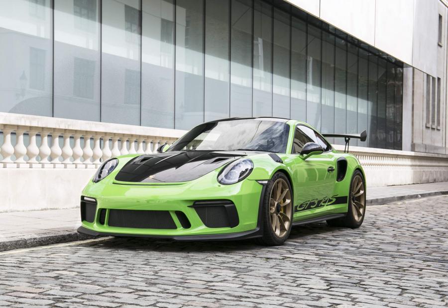  Porsche 911 GT3 RS Weissach Package (991) 2018 года  (UK) (фото 1 из 36)